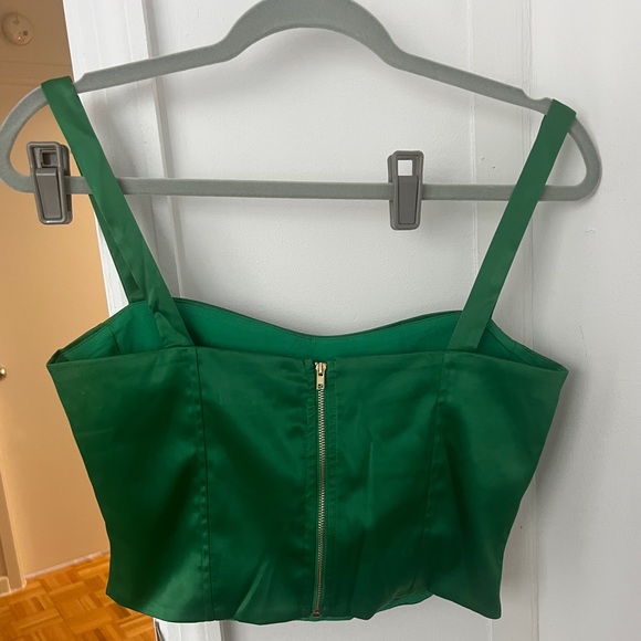 Revolve Top - Picture 3 of 6